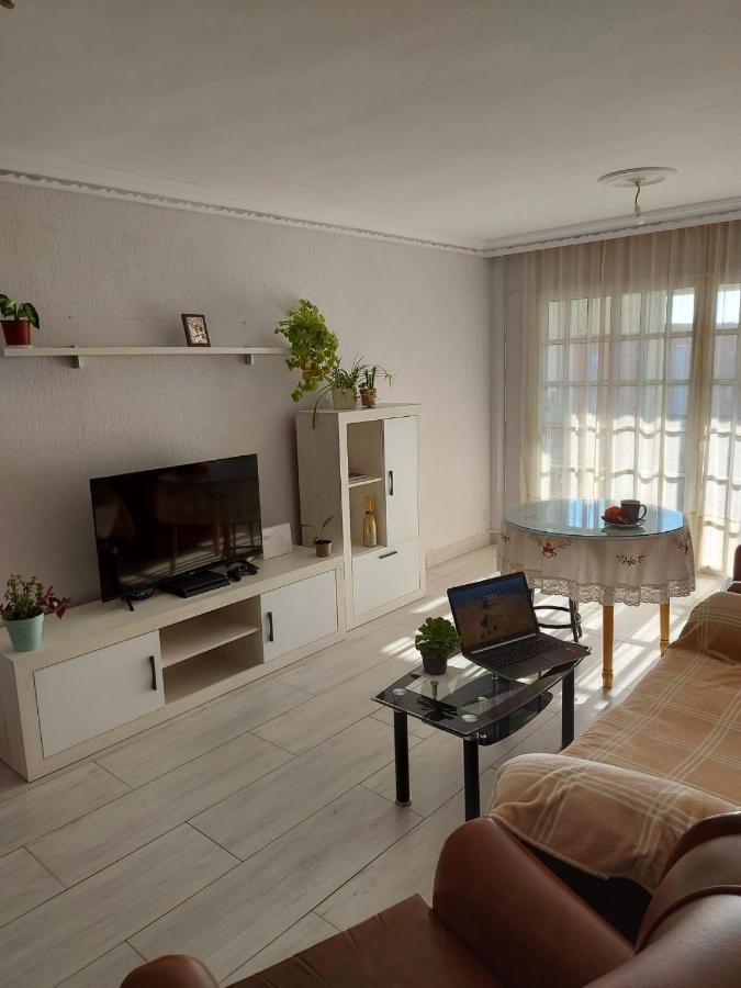 Hotel Habitacion Privada A 15 Min De La Playa/Piso à Huelva Extérieur photo